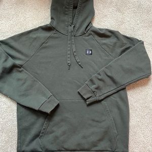 Dark green men’s under armour hoodie